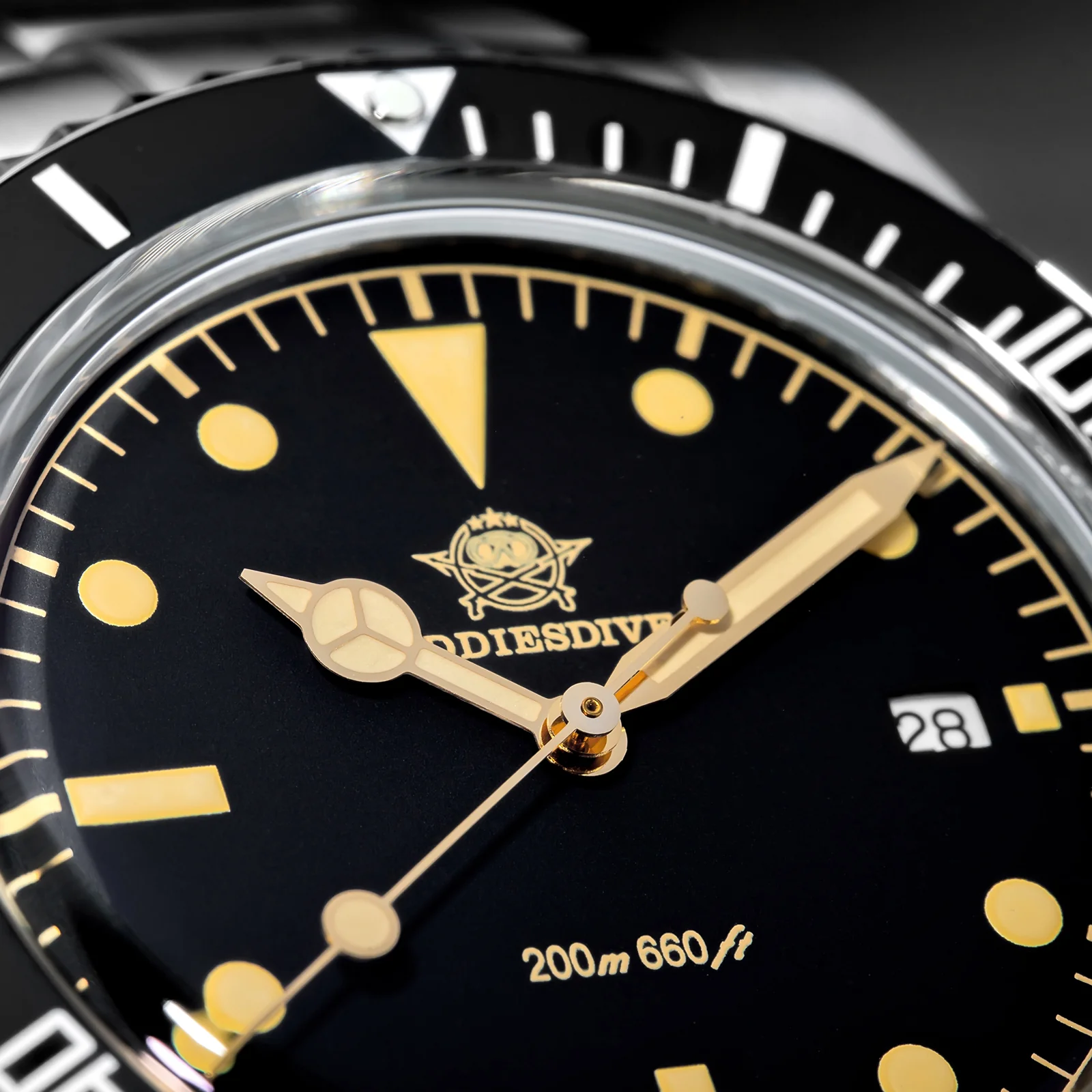 ADDIESDIVE 39mm Quartz Watch with Bi-directional Rotating Bezel AD2072 - Image 11