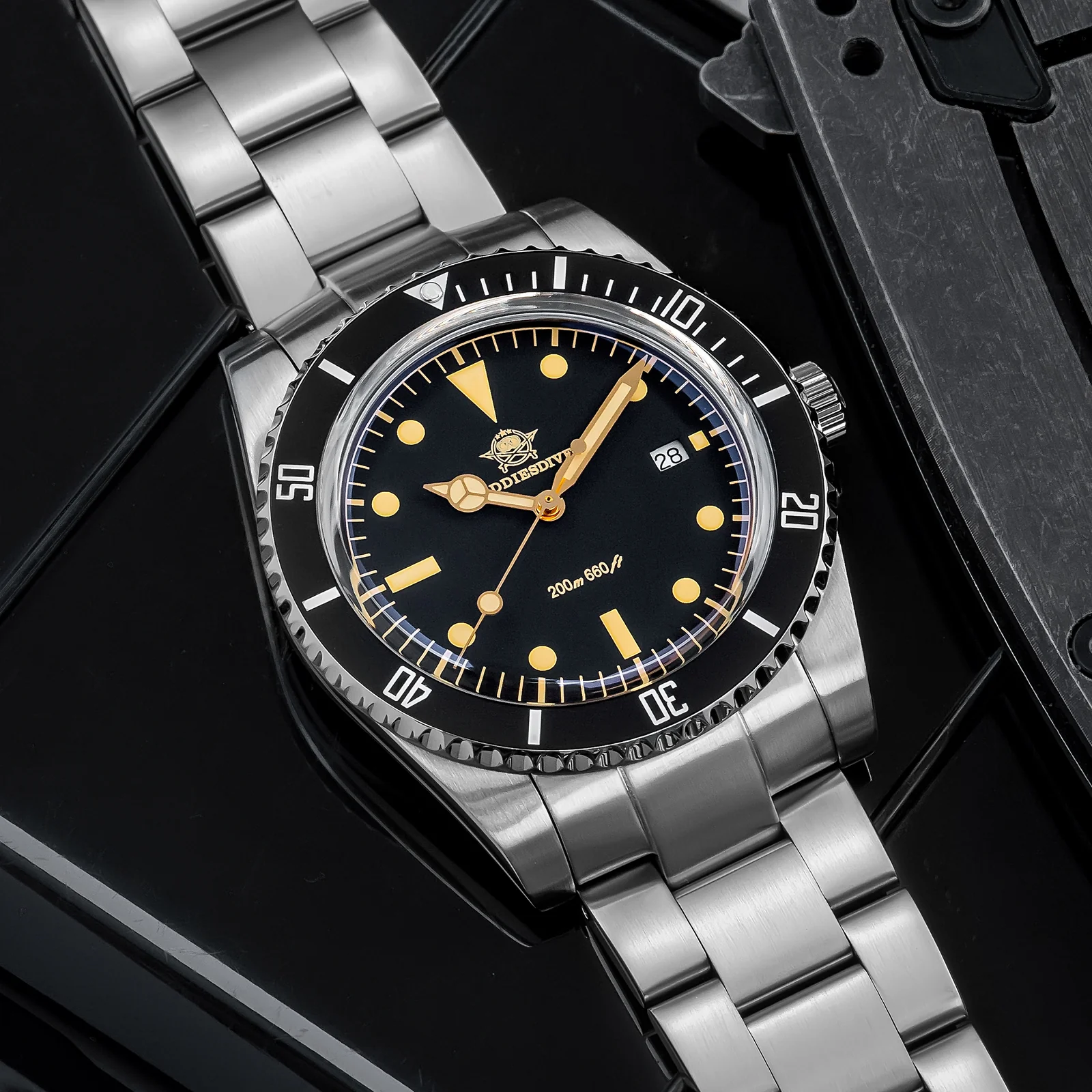 ADDIESDIVE 39mm Quartz Watch with Bi-directional Rotating Bezel AD2072 - Image 7