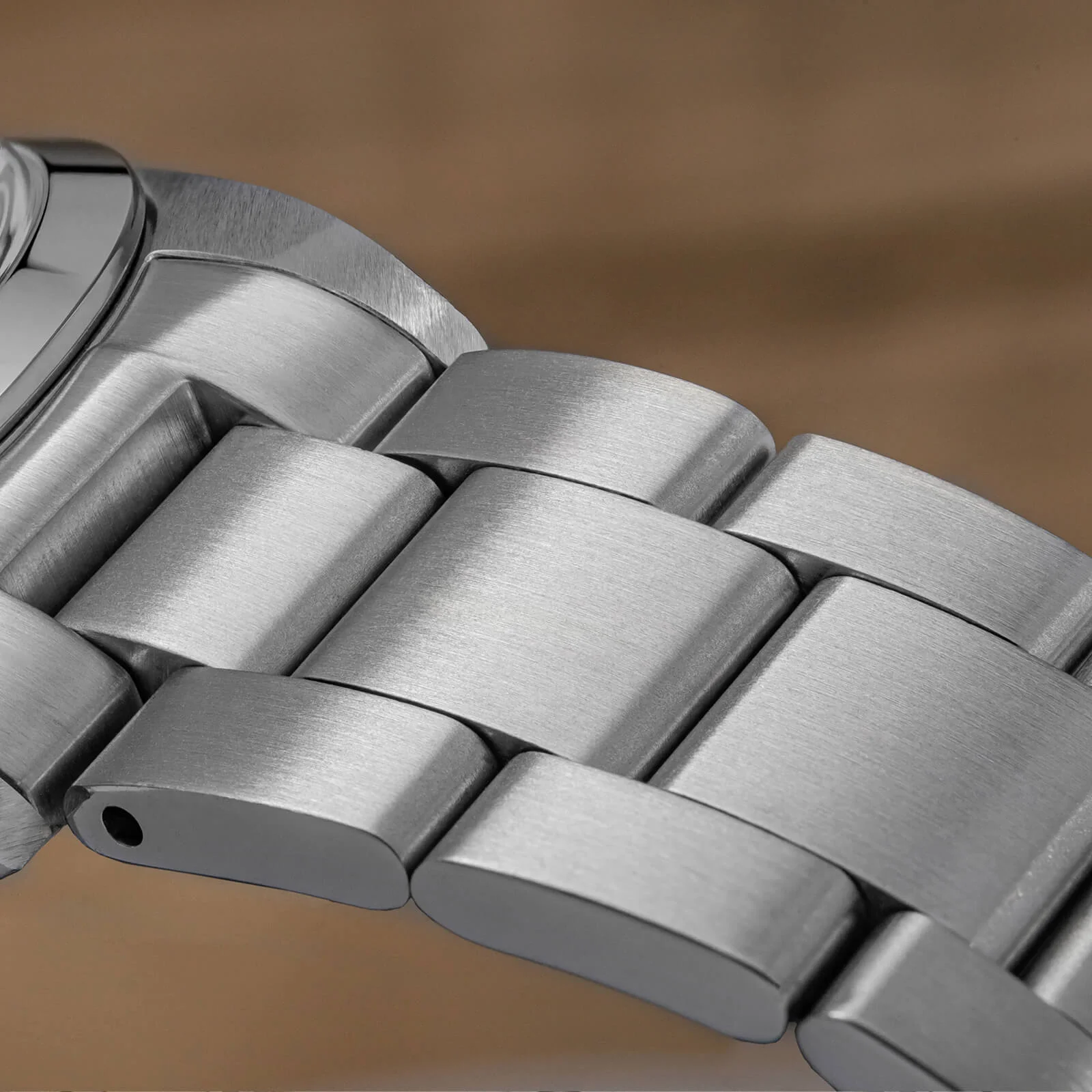 ADDIESDIVE Elegance Collection GMT Quartz Watch AD2065 - Image 11