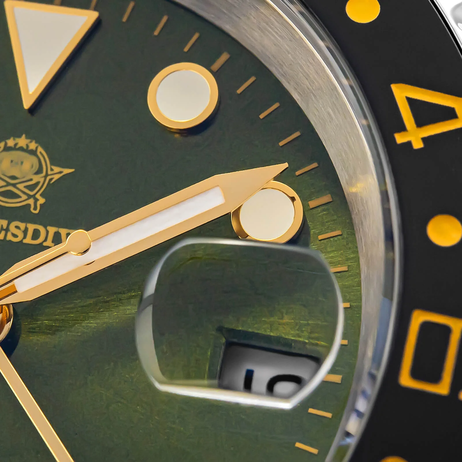 ADDIESDIVE Water Ghost Luxury Dive Watch GMT Quartz Watch AD2050-with Calendar - Image 26