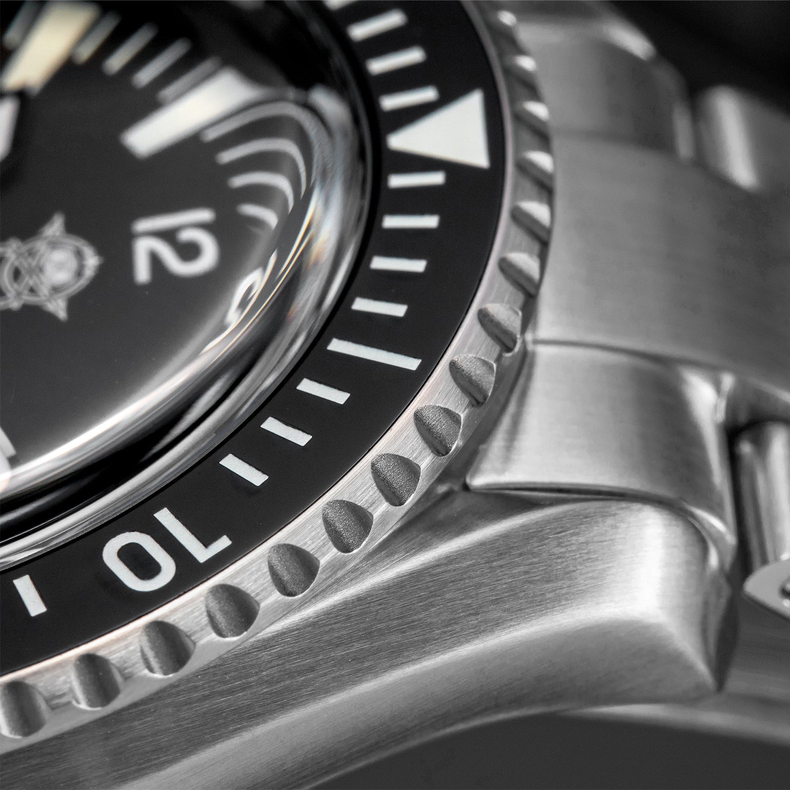 ADDIESDIVE Sharkmaster 300 Automatic Dive Watch AD2056 - Image 16